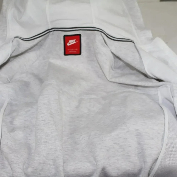 NIKE Hoodie - Picture 10 of 11